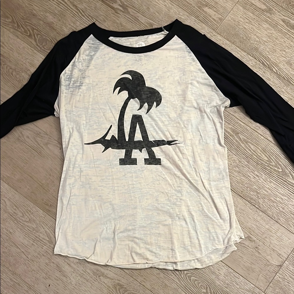 De La Barracuda long sleeve t-shirt